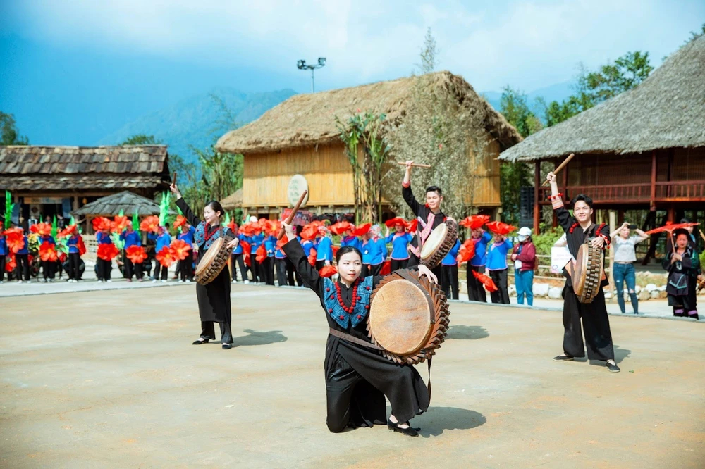 Ban May Village is a place that helps visitors gain a deeper understanding of the culture of Vietnam's ethnic minority groups